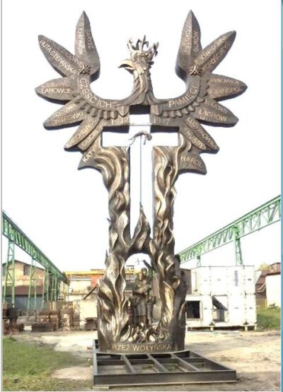 Pomnik Ofiar Rzezi Wolynskiej 2