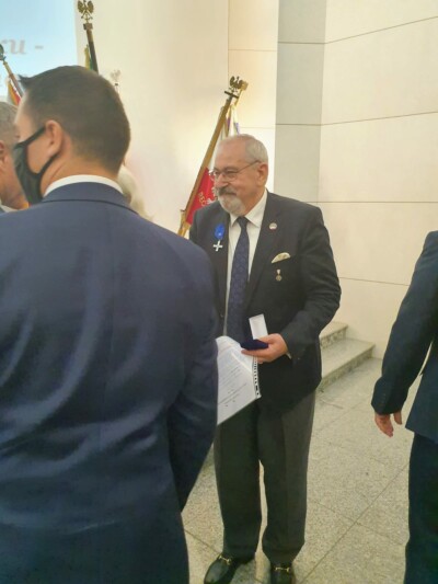 Przyznanie Krzyża Niezłomny i Niepokorny. Przyznanie Krzyża Niezłomny i Niepokorny.